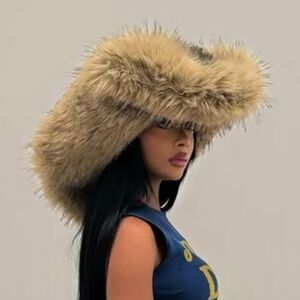 Elegant Tan Fur Hat